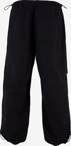 Tapered Pantaloni di Urban Classics in nero