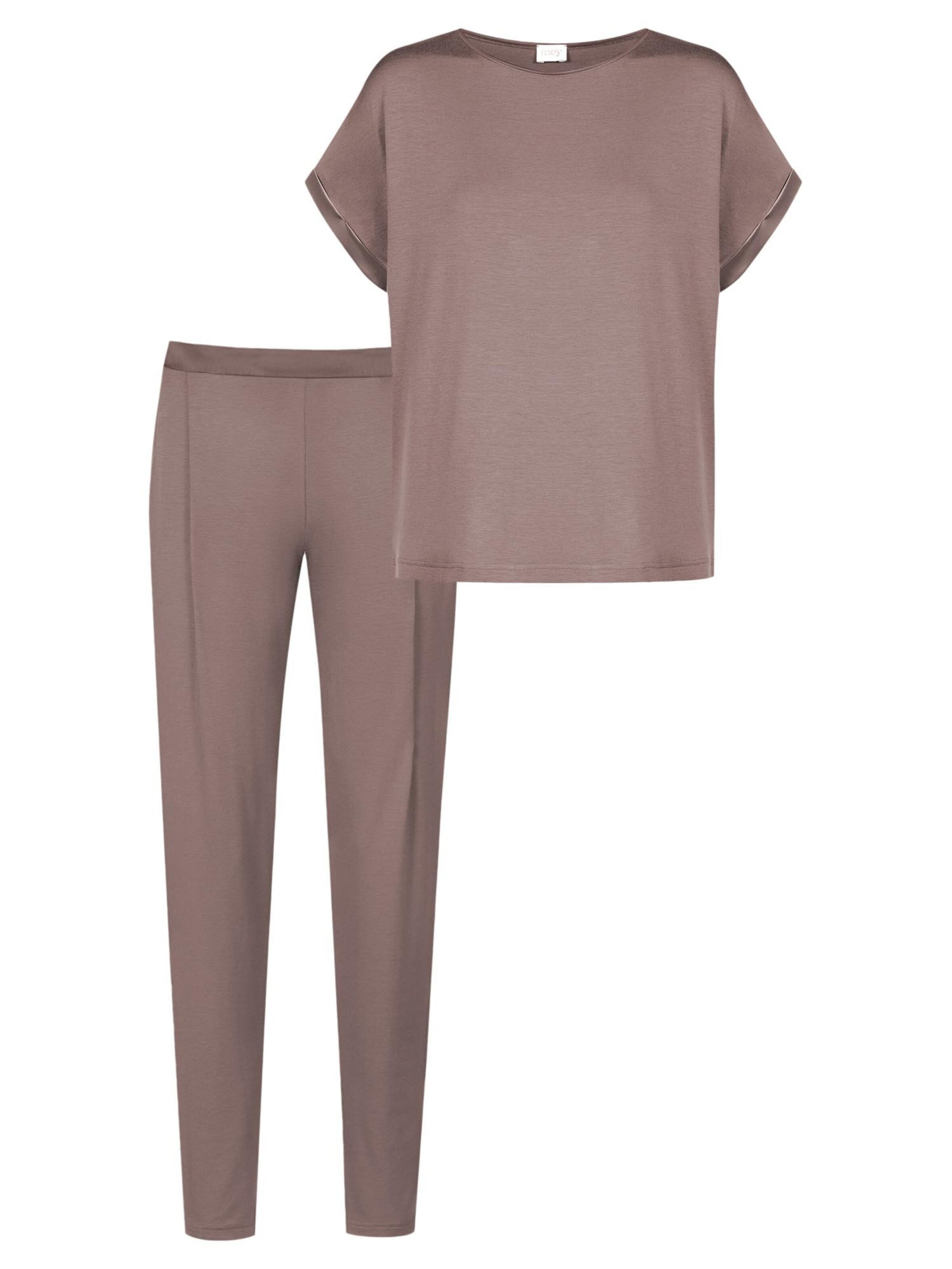 Mey Pyjama 'Pure Chic'‌ in Braun: Vorderseite