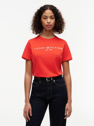 TOMMY HILFIGER Футболка в Красный: спереди
