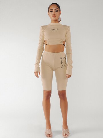 CACTUS THE BRAND Top 'Cactus the Brand, Bluza crop striata, Maro nisip, S' in Beige: voorkant