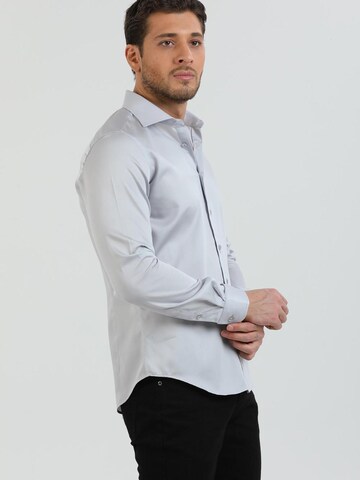 7Camicie - Ajuste estrecho Camisa de negocios 'Firenze Satin Man Shirt Lilac' en gris