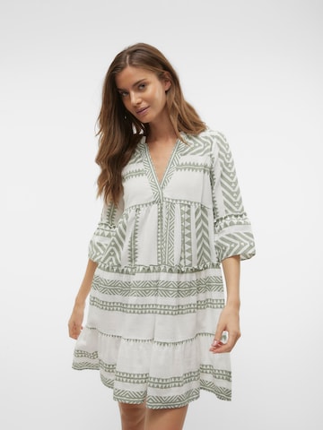 Robe 'Dicthe' VERO MODA en blanc