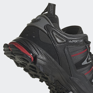 ADIDAS ORIGINALS Sneaker 'Hyperturf Adventure' in Schwarz