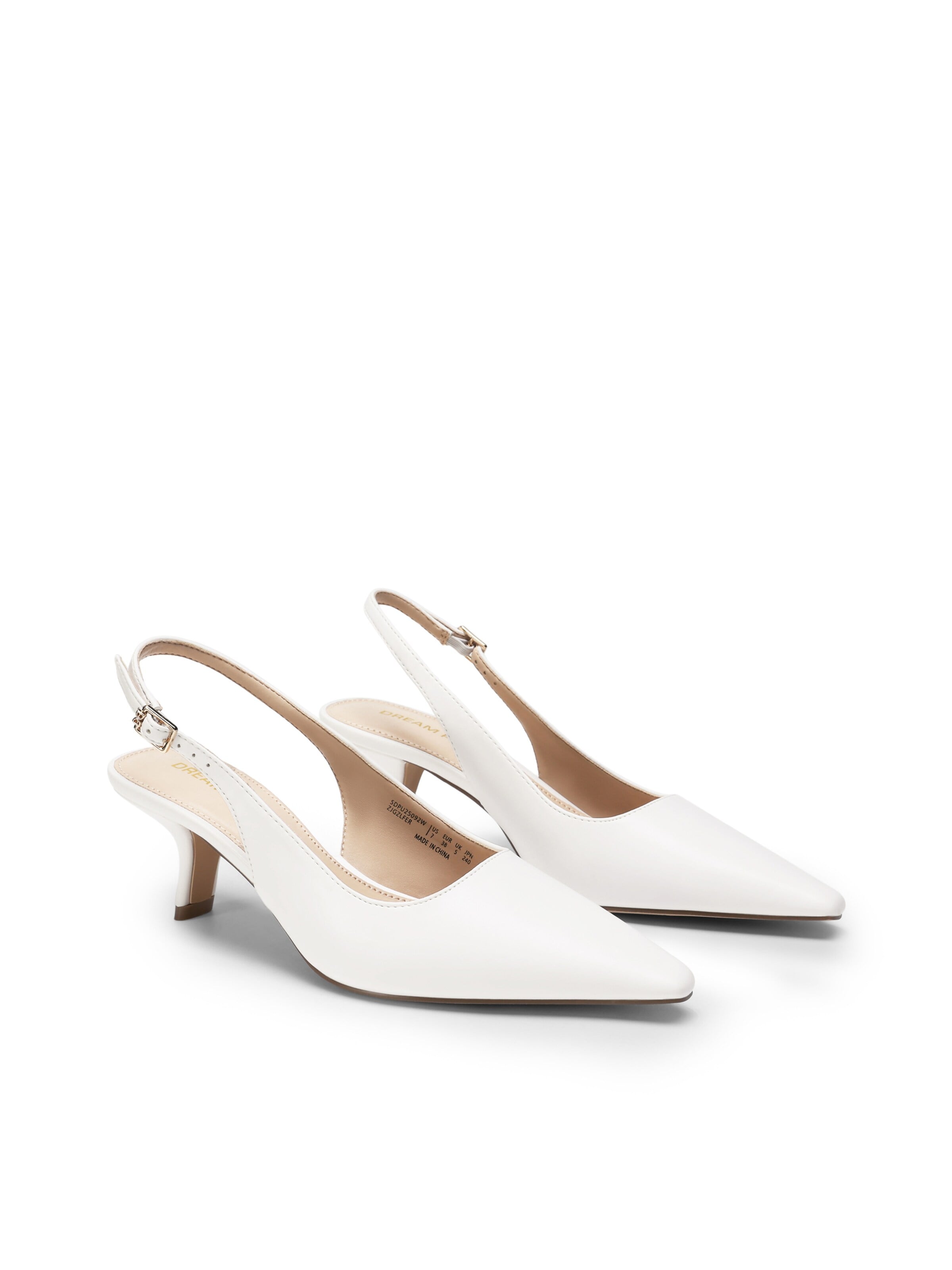 Dream Pairs Pumps in White
