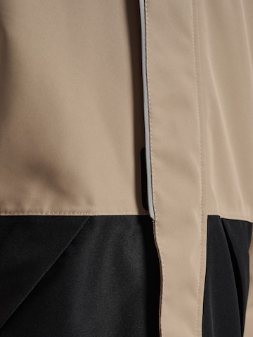 Hummel Functionele jas in Bruin
