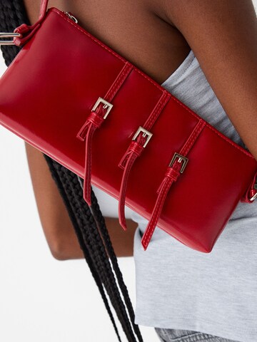 Bershka Handtasche in Rot