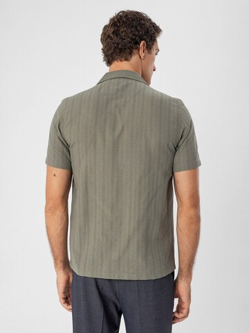 Coupe regular Chemise Antioch en vert