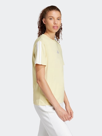 ADIDAS SPORTSWEAR Λειτουργικό μπλουζάκι σε κίτρινο