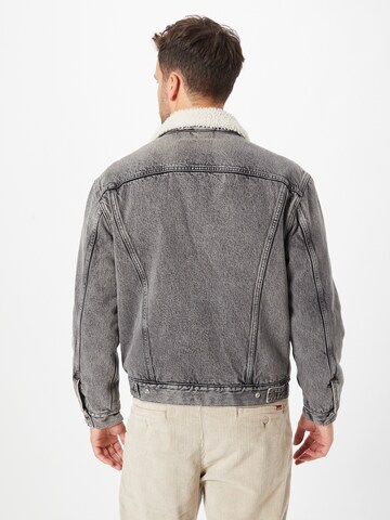 LEVI'S ® Regular fit Tussenjas 'Vintage Fit Sherpa Trucker' in Grijs