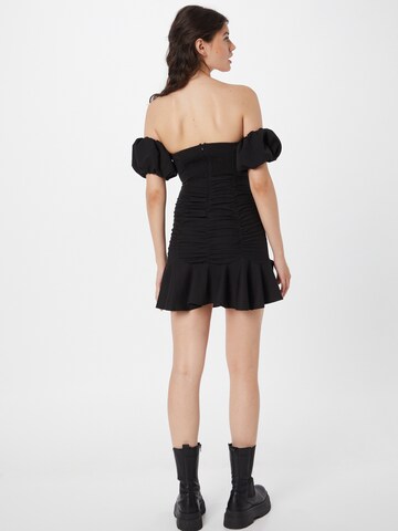 Rochie 'ELLA' de la Love Triangle pe negru