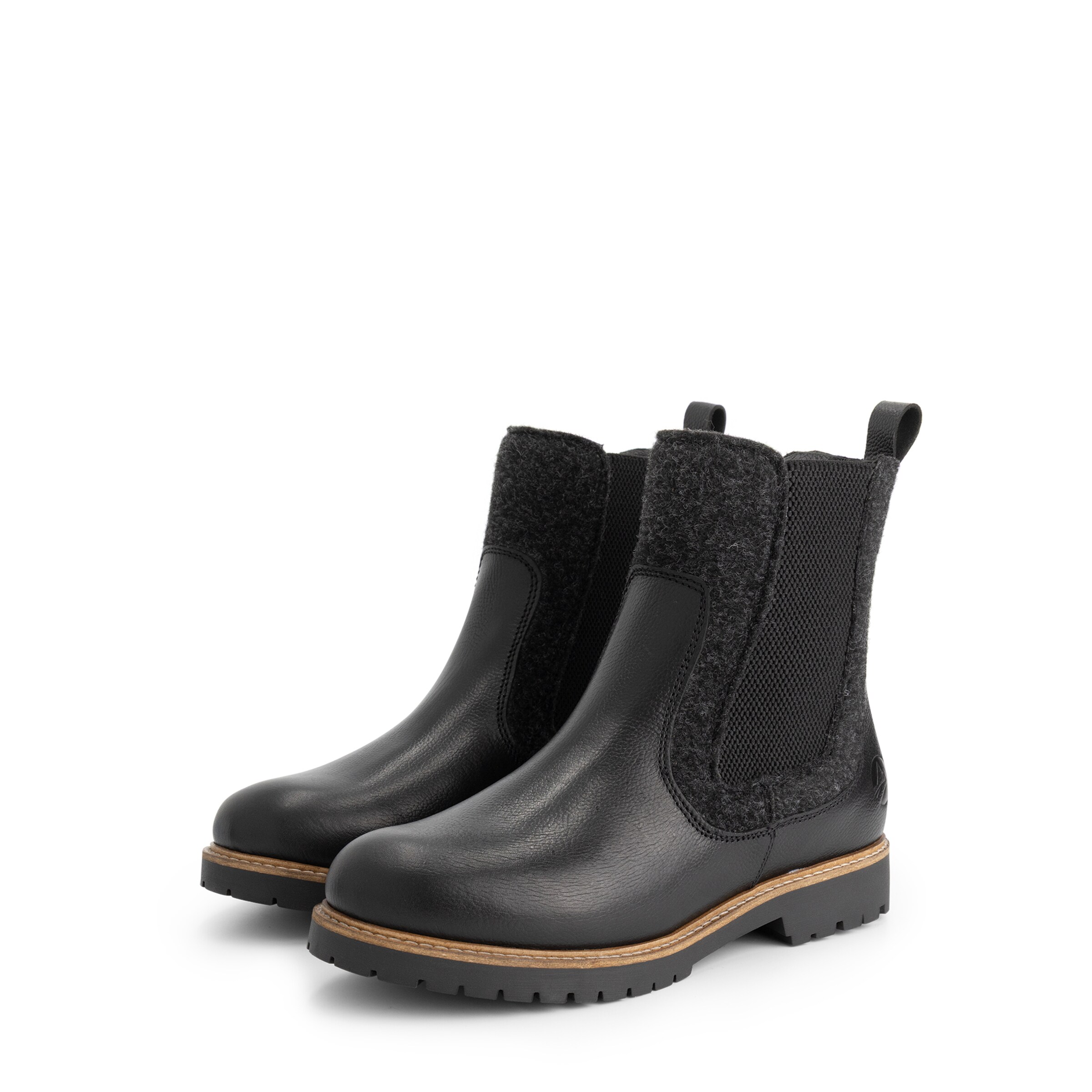 Travelin Chelsea boots 'Okstindal' in Zwart