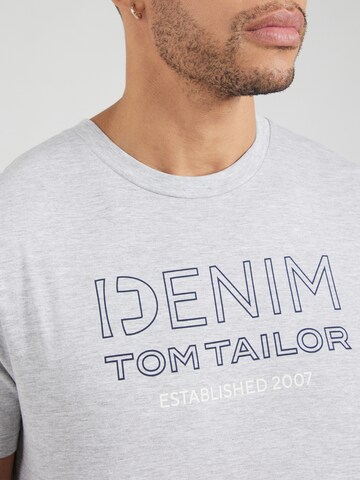 TOM TAILOR DENIM Tričko – šedá