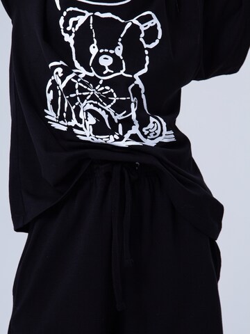 WINKIKI Pajamas in Black