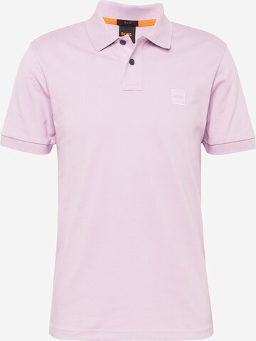 BOSS - Camiseta 'Passenger' en lila: frente