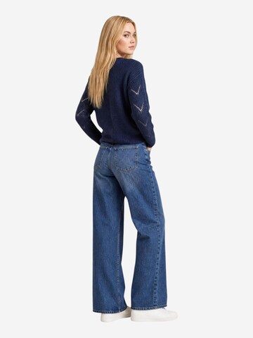 Pullover 'JDYBADUT L/S V-NECK STRUC GLITT PULL KNT 15302387' di JDY in blu