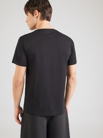 La Martina Paita värissä musta: takapuoli