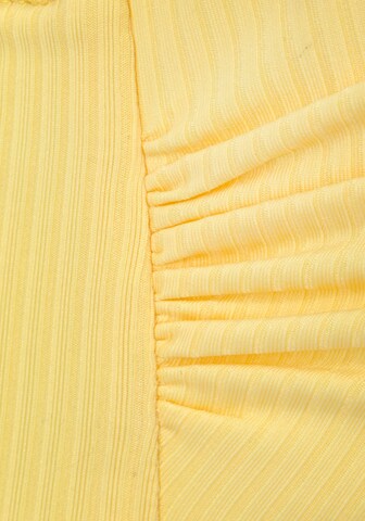 VENICE BEACH Bandeau Bikini Top in Yellow