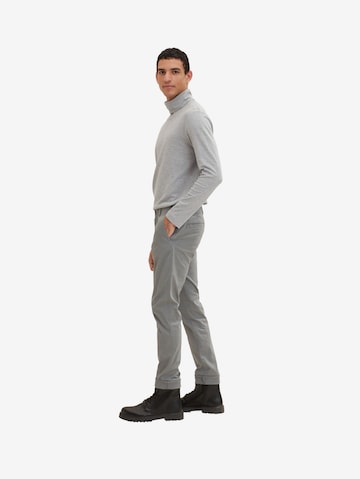 Regular Pantalon chino TOM TAILOR en gris
