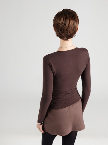 Abercrombie & FitchMajica - smeđa boja