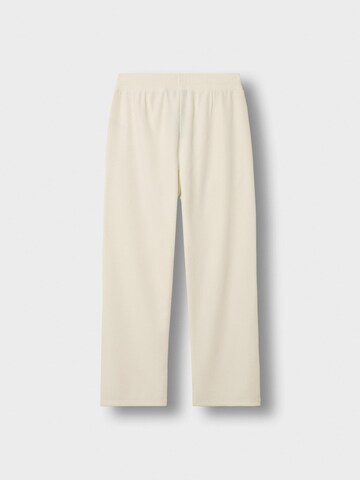Burocs Regular Pants in White