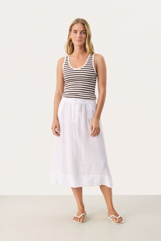 Part Two Rok 'Rehana' in Wit