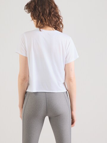 UNDER ARMOUR Performance Shirt 'Velociti' in White