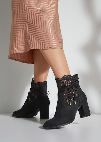 LASCANA Ankle Boots in Black