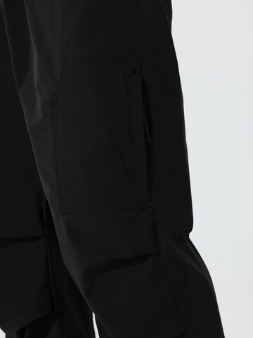 Youthup Loose fit Cargo Pants in Black