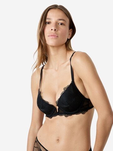T-shirt Reggiseno 'Prelude' di ETAM in nero
