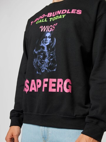 Mennace Sweatshirt 'ASAP FERG' in Schwarz