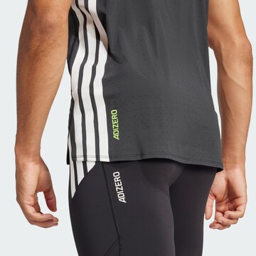 ADIDAS PERFORMANCE - Camiseta funcional en negro