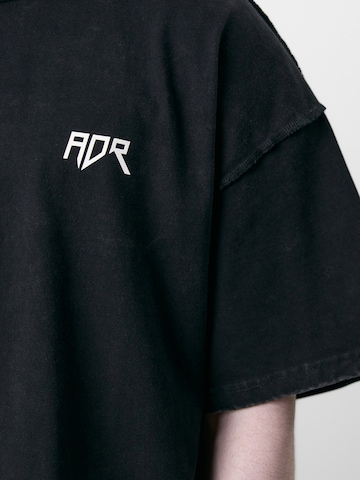 Atelier de roupa T-Shirt in Schwarz