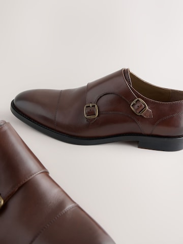 Chaussure à lacets Next en marron