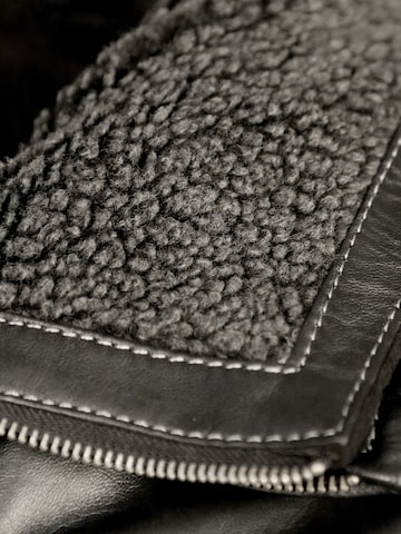 JCC Tussenjas 'MartinLN' in Zwart