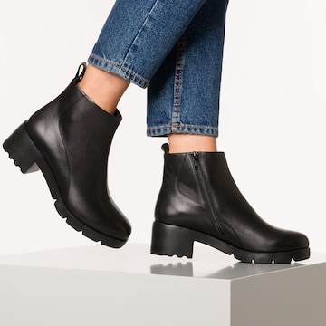 CAMPER Ankle boots ' Wanda ' in Black