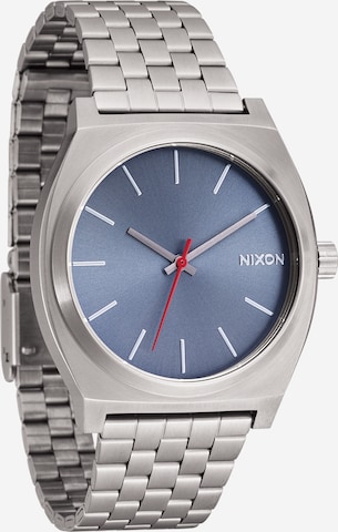Ceas analogic 'Time Teller' de la Nixon pe argintiu: față