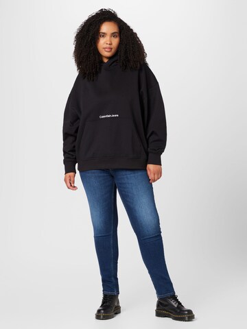 Calvin Klein Jeans Curve Sweatshirt in 
