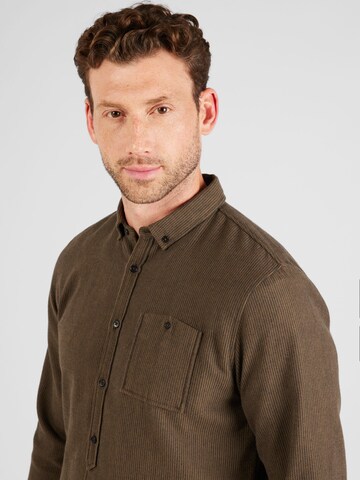 Brava Fabrics - Ajuste regular Camisa en verde