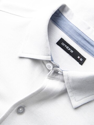 Coupe slim Chemise Ombre en blanc