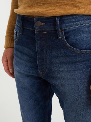 Slimfit Jeans de la WE Fashion pe albastru