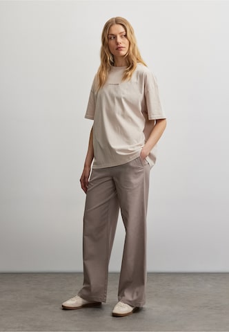 T-shirt oversize 'Bracy' Pegador en beige