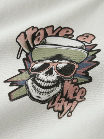 Sweat 'NKMBastian' NAME IT en blanc