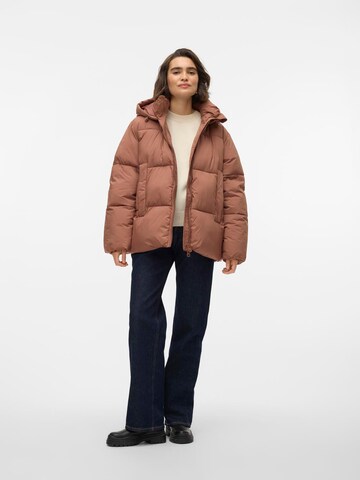 VERO MODA Vinterjakke 'VMIDALINE' i brun