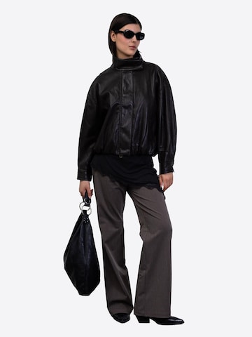 BROKE + SCHÖN Between-Season Jacket in Brown
