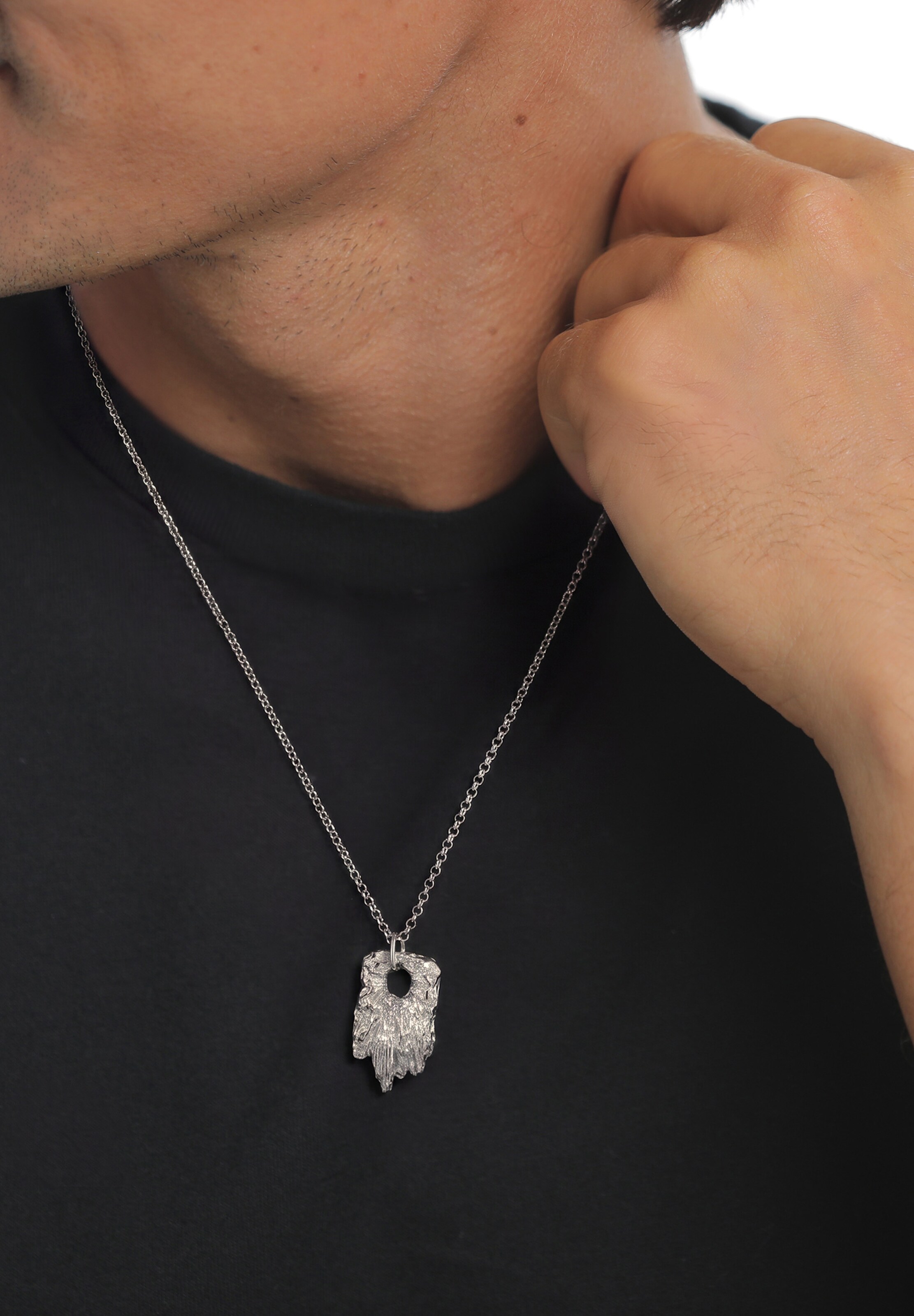 KUZZOI Kette in Silber: Vorderseite