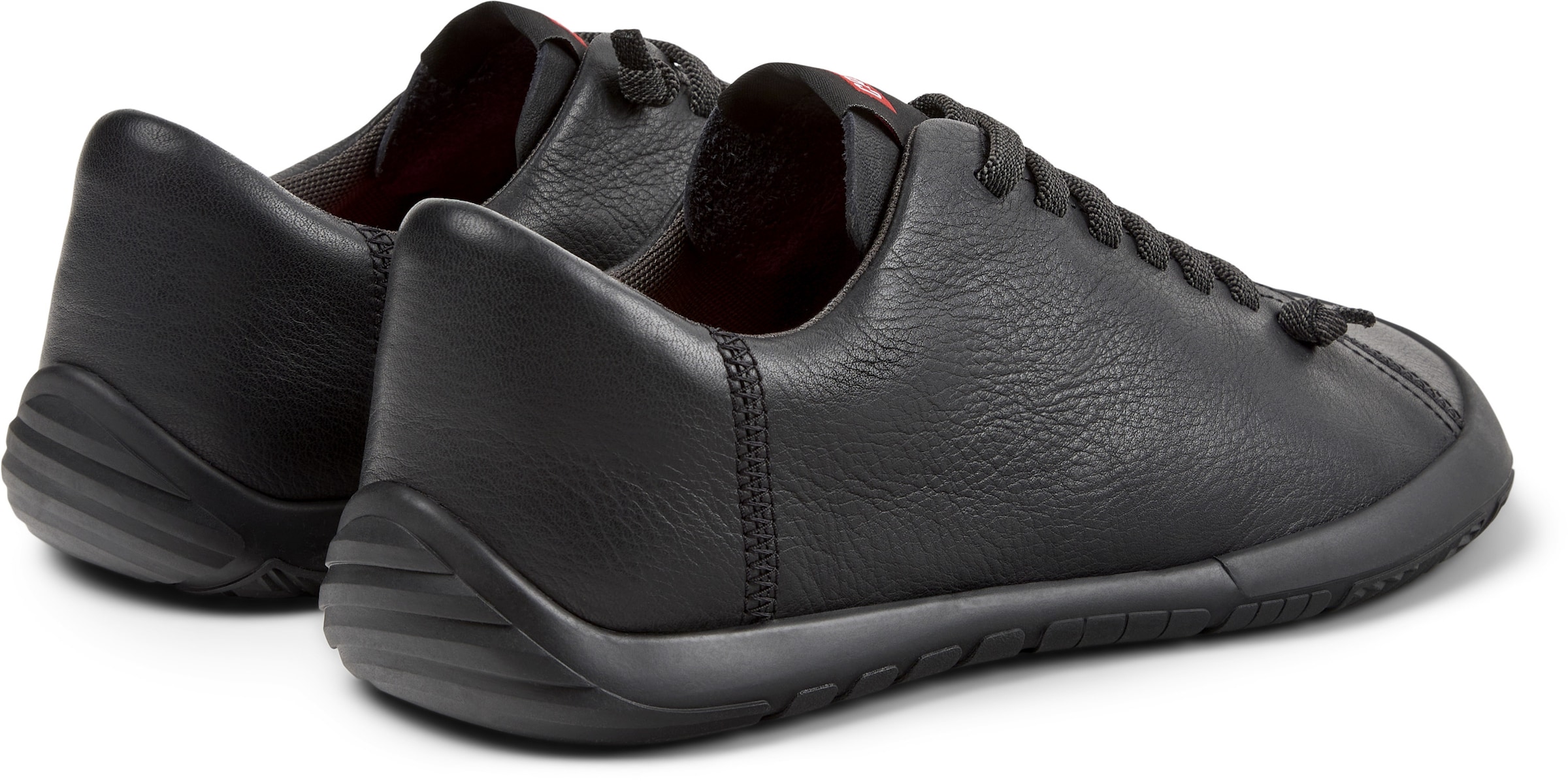 Baskets basses 'Peu Path+' CAMPER en noir