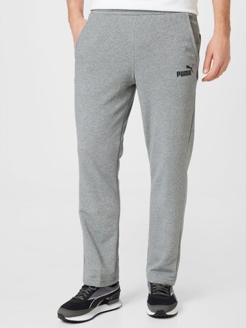 Regular Pantalon de sport 'Essentials' PUMA en gris : devant
