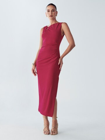 Abito di BWLDR in rosa: frontale