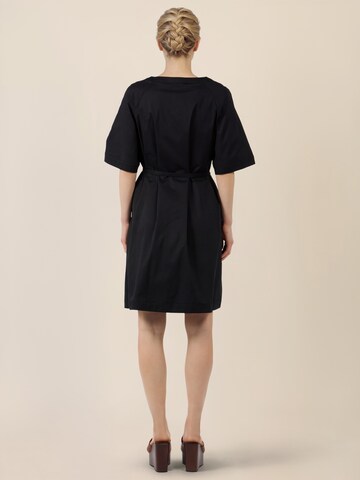 APART Kleid in Schwarz