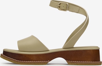 LOTTUSSE Sandalen met riem 'Fusta' in Beige: voorkant